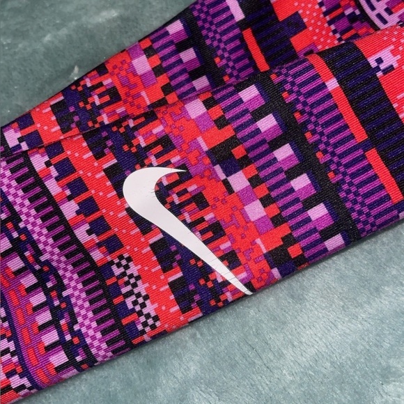 Nike Pro Multicolor Geometric Dri-FIT Leggings Women’s Small - Picture 3 of 11